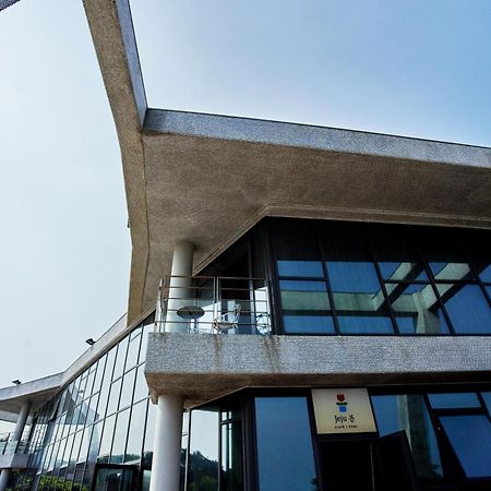 Jeju Bom Stay Согвіпо Екстер'єр фото